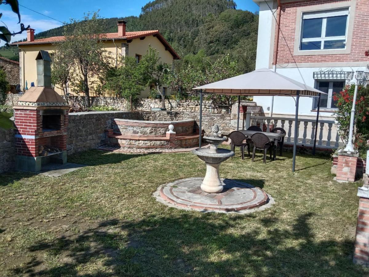 Vivienda Turistica Volvere Santiurde de Toranzo Exteriör bild